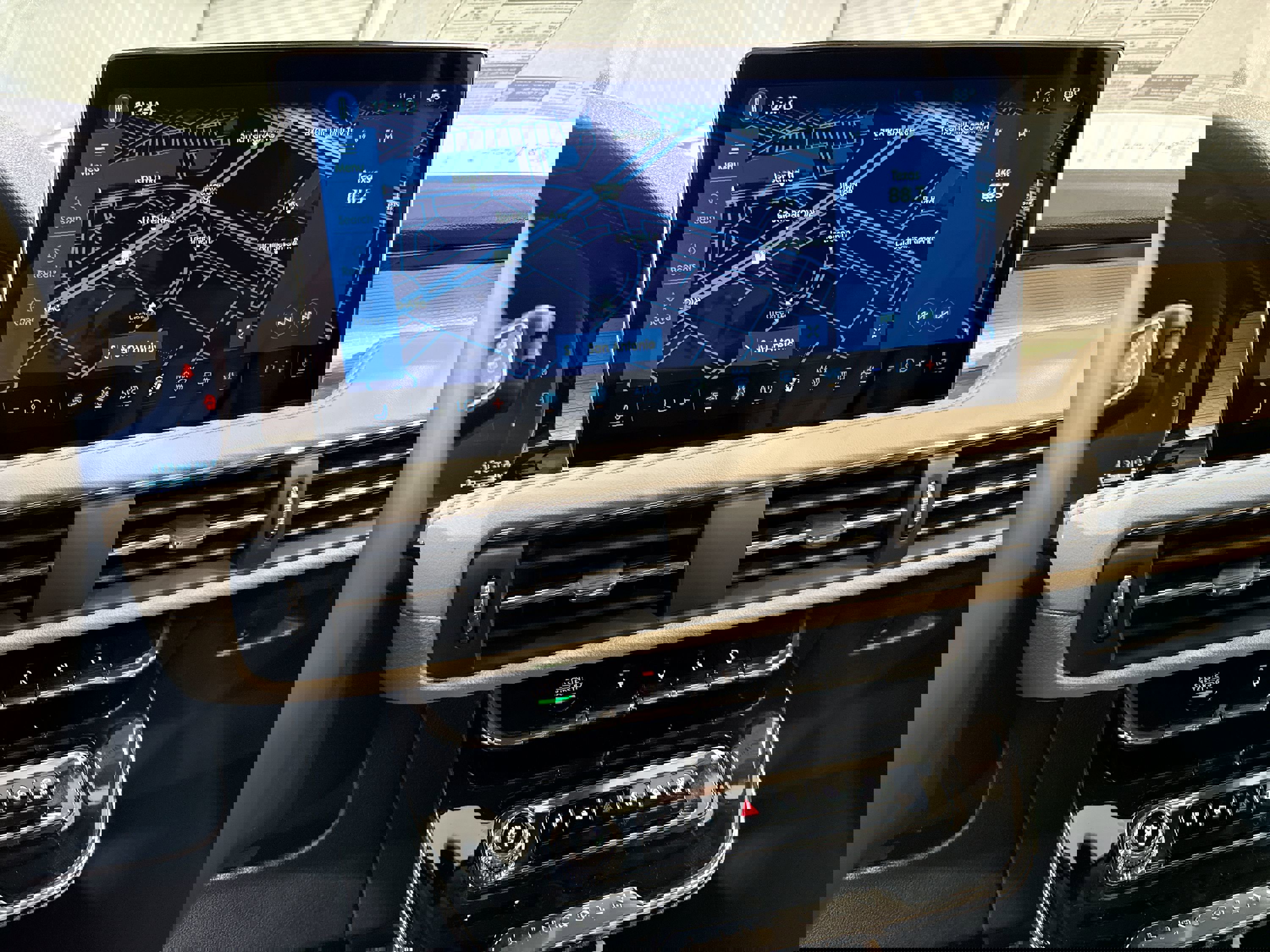 New 2026 Lincoln Corsair Premiere image 19