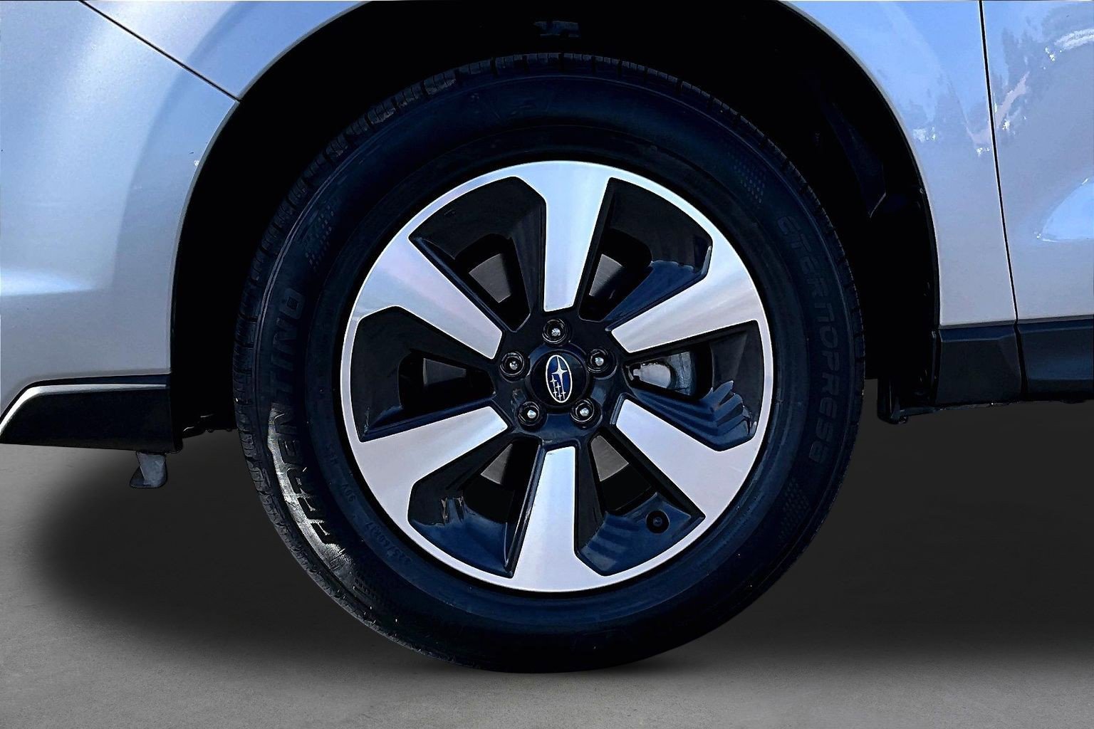 Used 2018 Subaru Forester 2.5i w/ Alloy Wheel Package AWD/4WD image 6