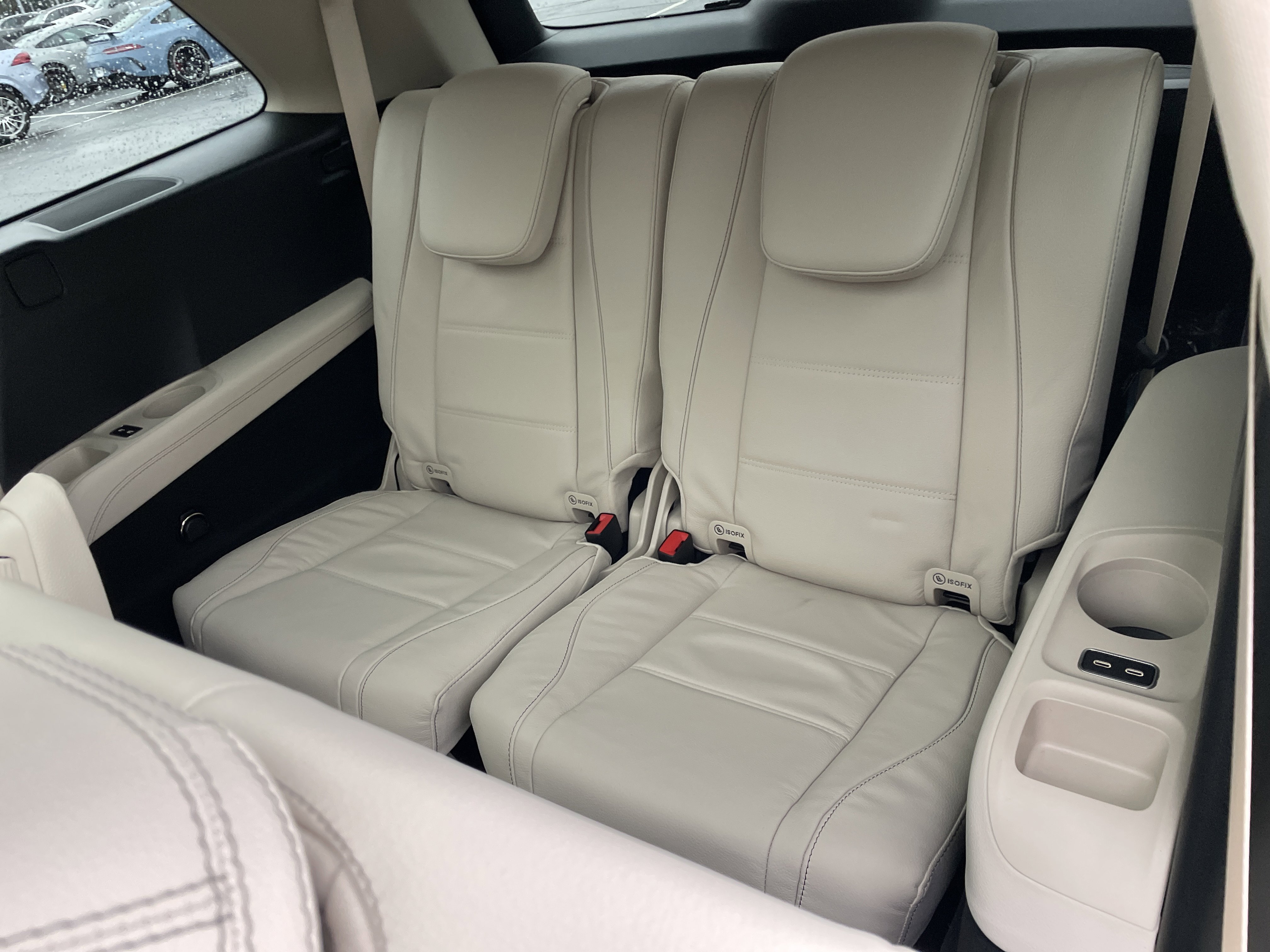 New 2026 Mercedes-Benz GLS 450 4MATIC image 40