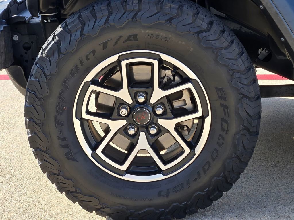 Used 2024 Jeep Wrangler Rubicon AWD/4WD image 12