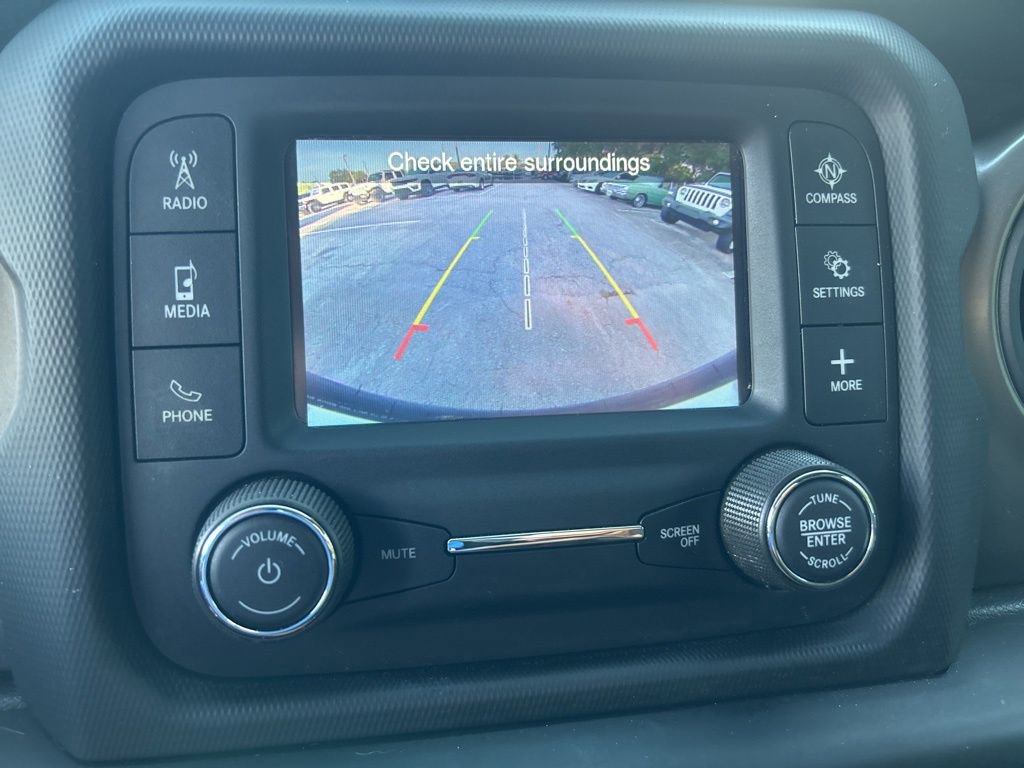 Used 2018 Jeep Wrangler Sport image 14