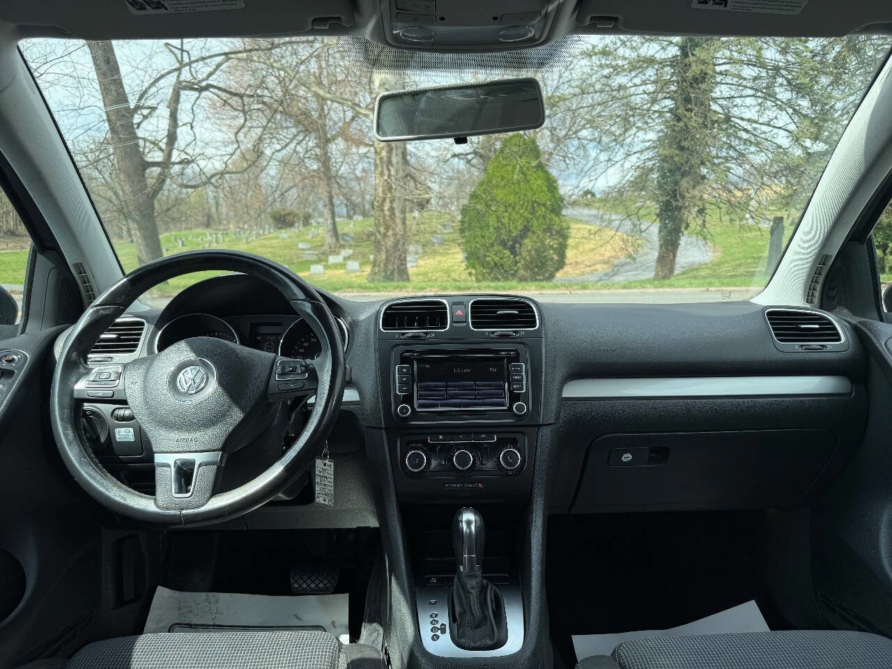 Used 2014 Volkswagen Golf TDI image 16