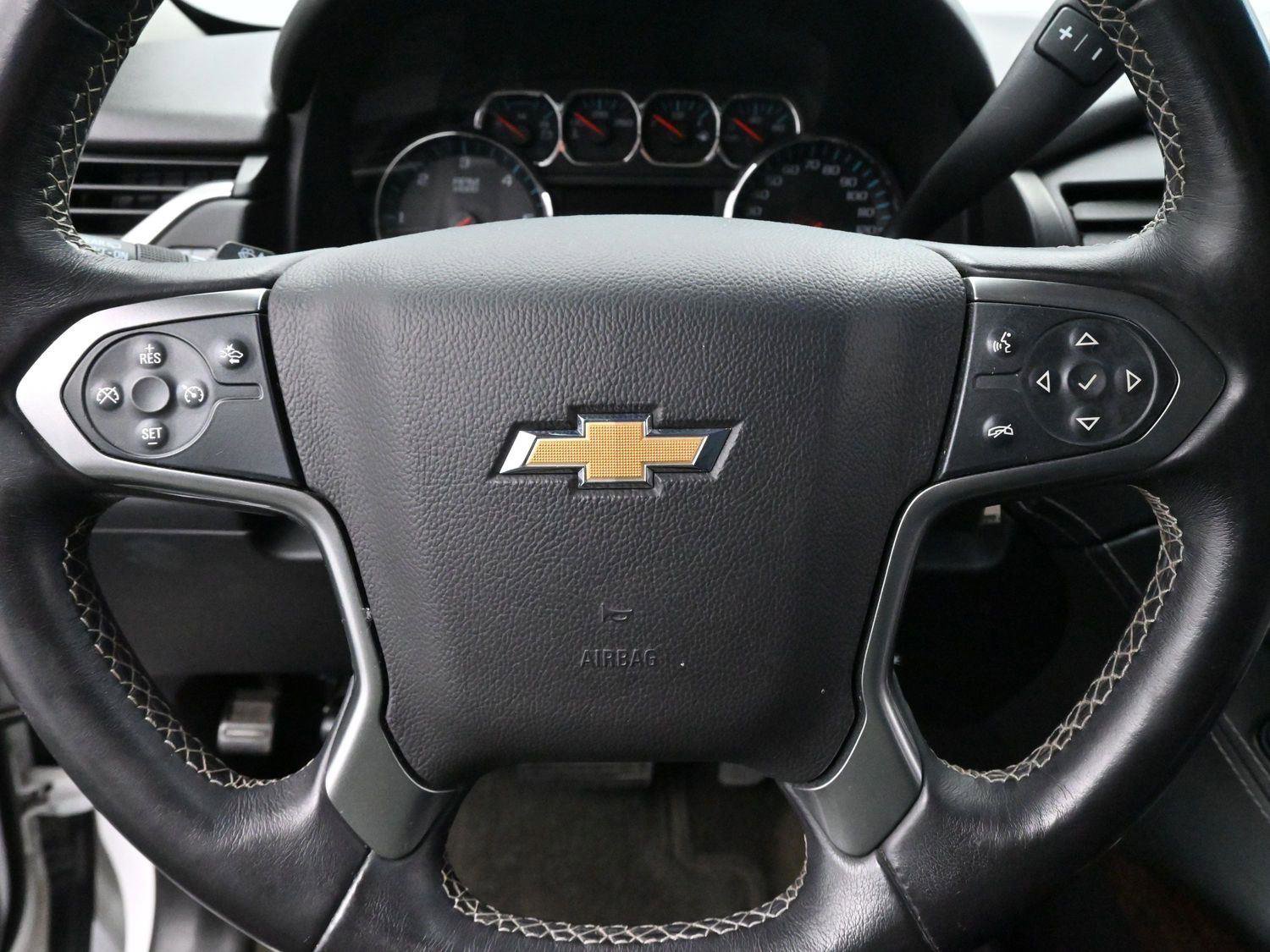 Used 2015 Chevrolet Suburban LT image 19