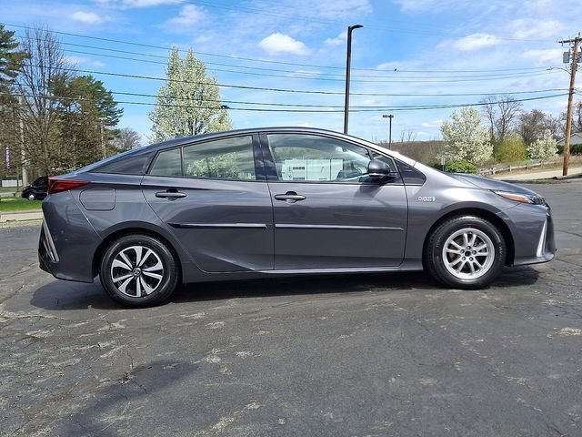 Used 2017 Toyota Prius Prime Plus w/ Protection Package FWD image 7