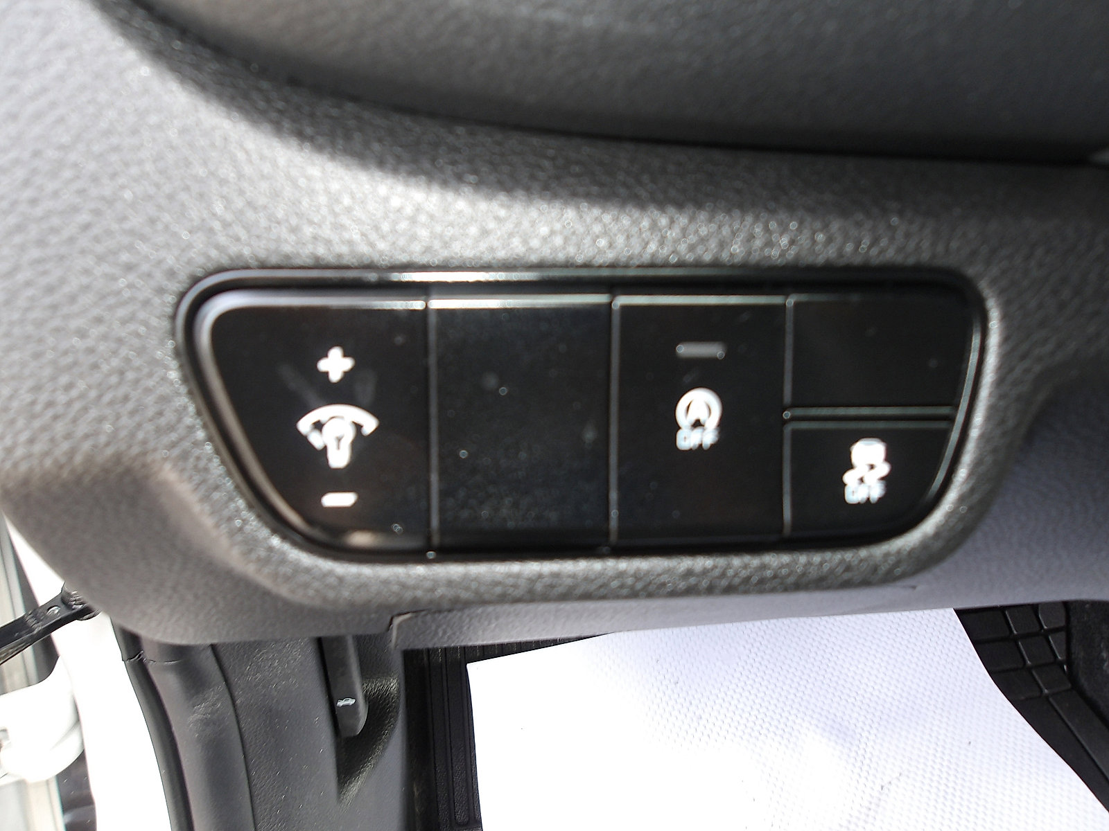 Used 2024 Kia Seltos LX image 16