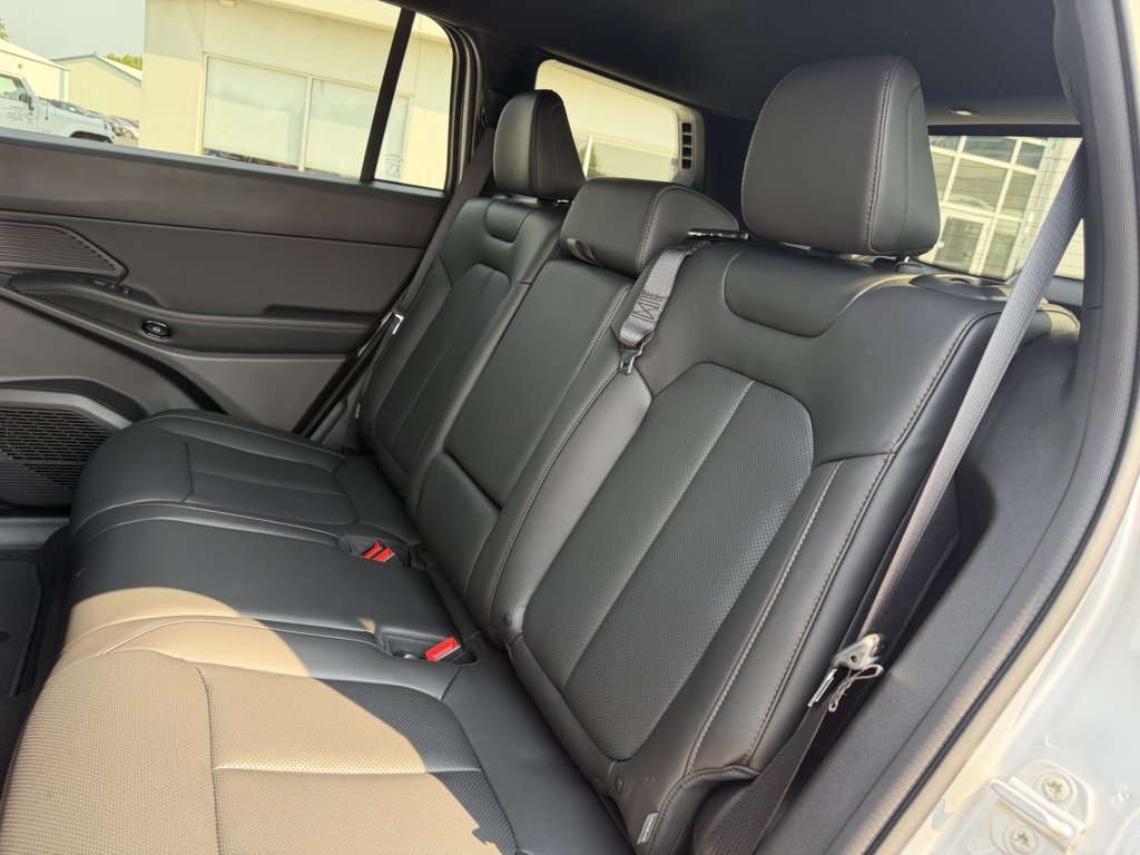 New 2026 Jeep Cherokee Limited AWD/4WD image 13