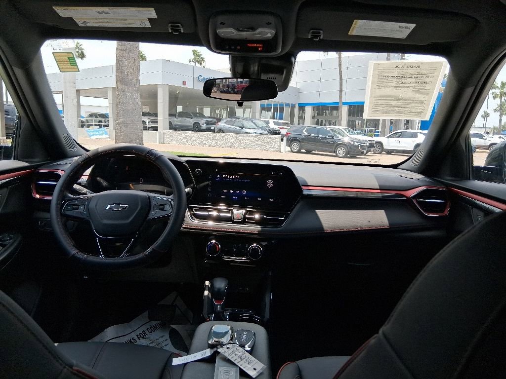 Used 2024 Chevrolet TrailBlazer RS w/ Driver Confidence Package FWD image 11