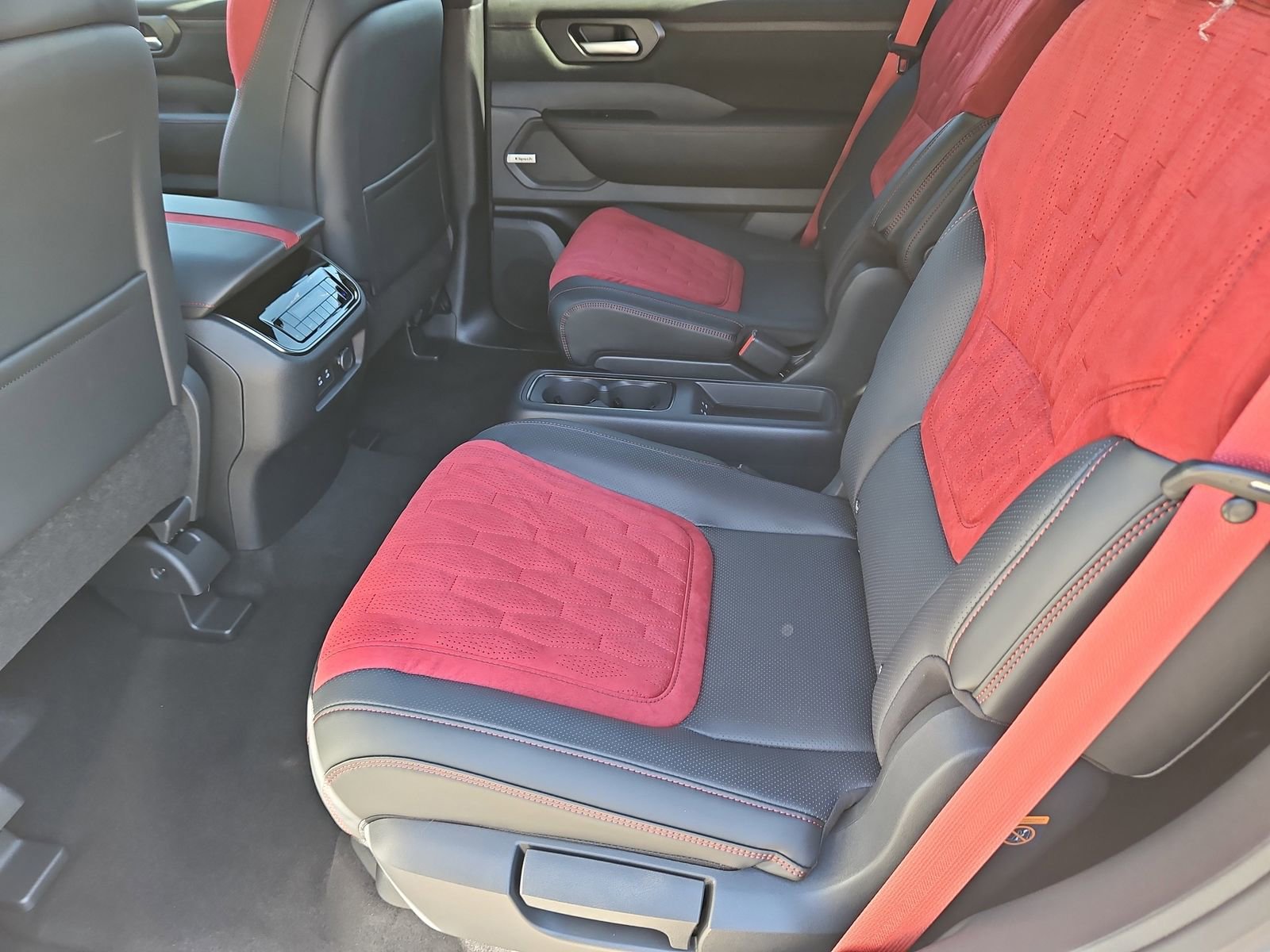 New 2026 Nissan Armada NISMO image 12