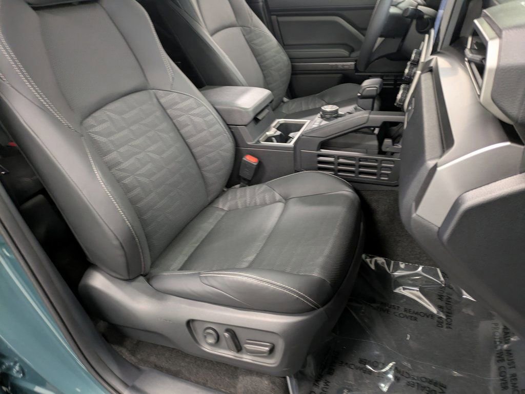 Used 2025 Toyota 4Runner TRD Off-Road Premium image 30