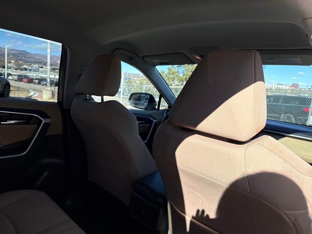 Used 2021 Toyota RAV4 XLE w/ Carpet Mat Package (TMS) image 24