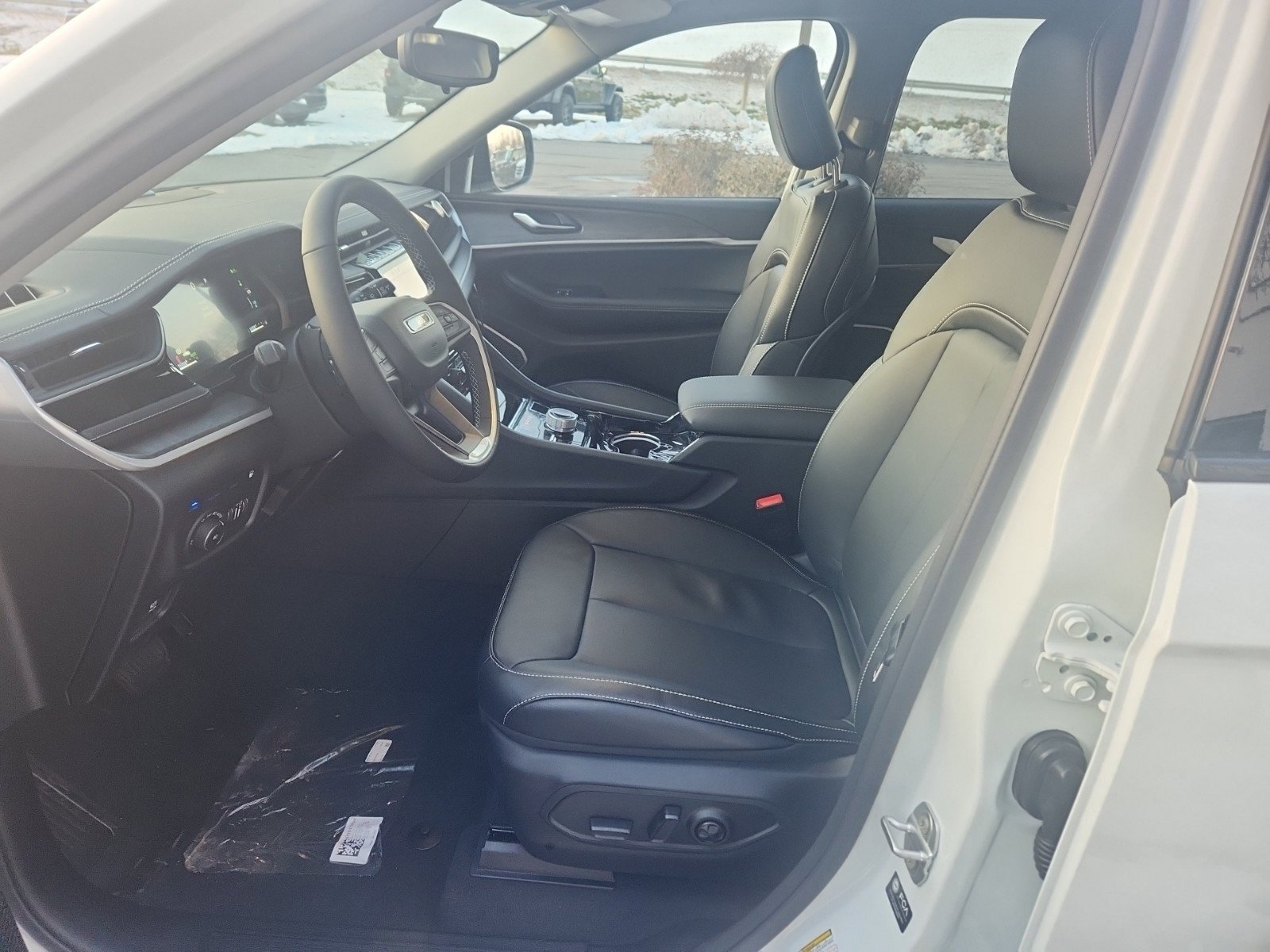 New 2022 Jeep Grand Cherokee Limited 4xe image 12