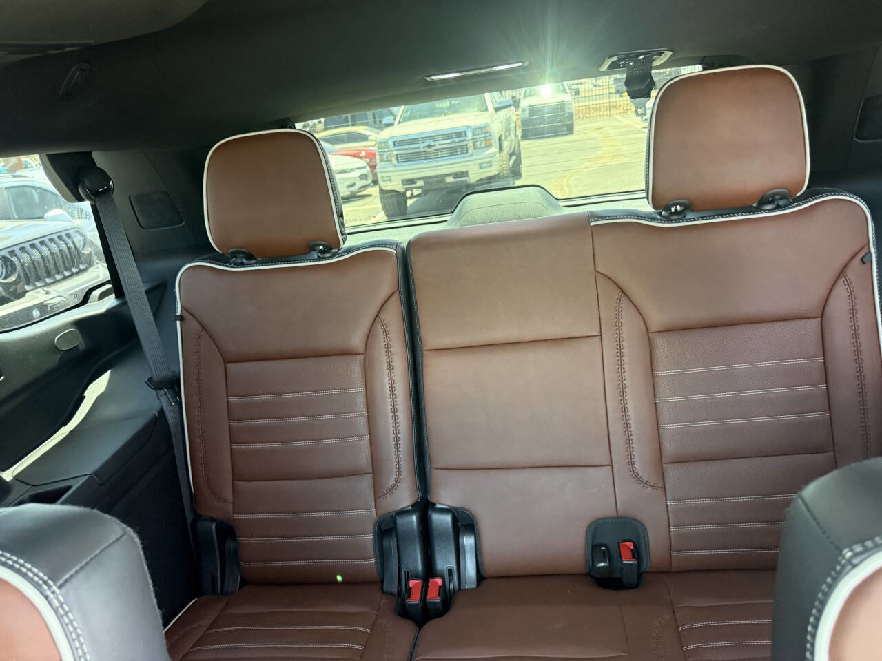 Used 2023 GMC Yukon Denali Ultimate image 38