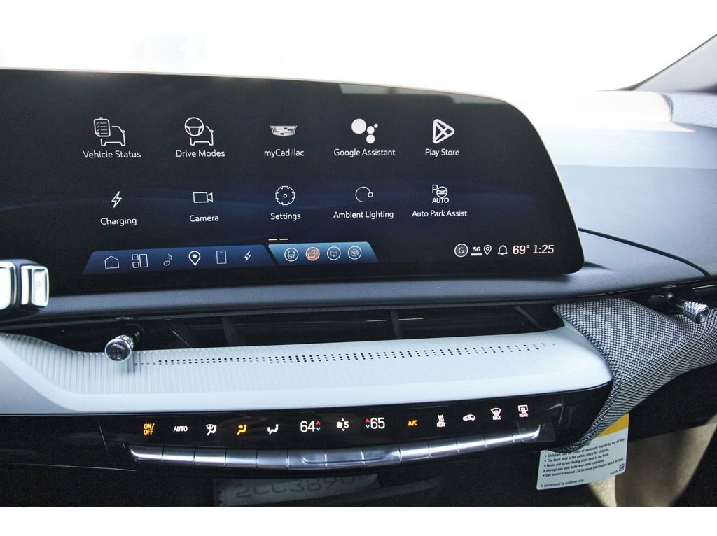 New 2026 Cadillac Optiq Sport 2 image 15