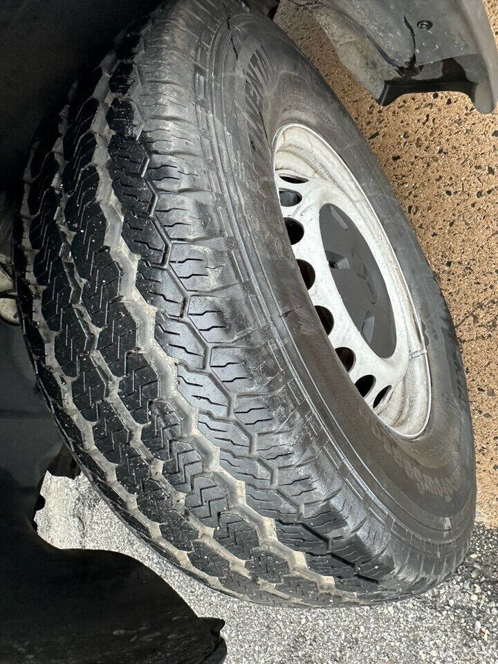 Used 2011 Mercedes-Benz Sprinter 2500 image 21