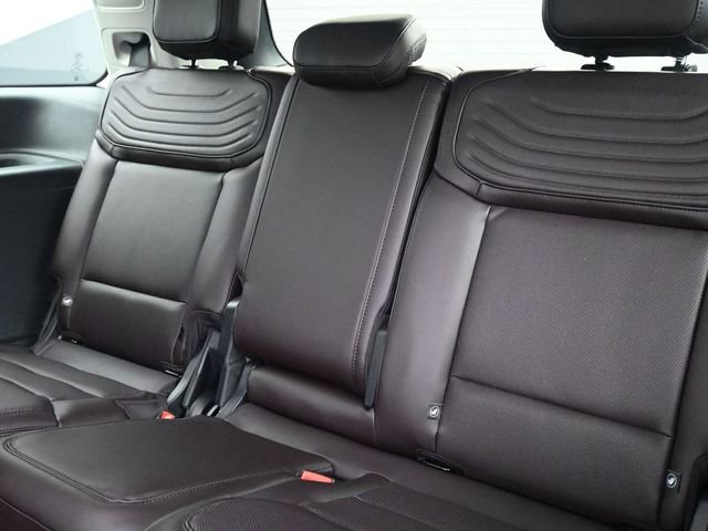 New 2025 Ford Expedition Platinum image 12