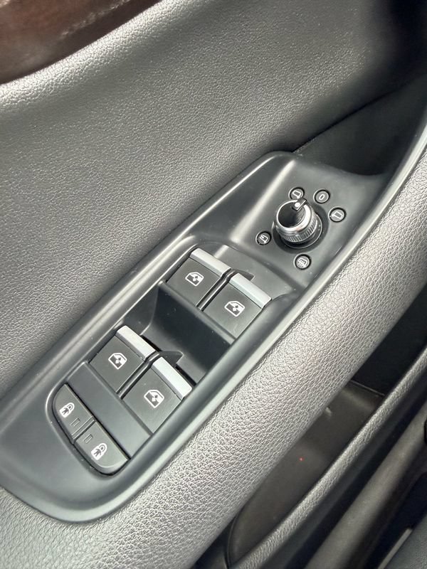Used 2021 Audi Q7 3.0T Premium Plus w/ Premium Plus Package AWD/4WD image 29