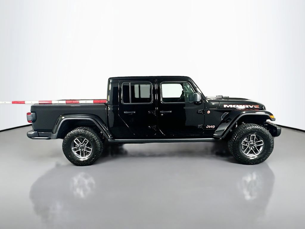 New 2025 Jeep Gladiator Mojave image 8