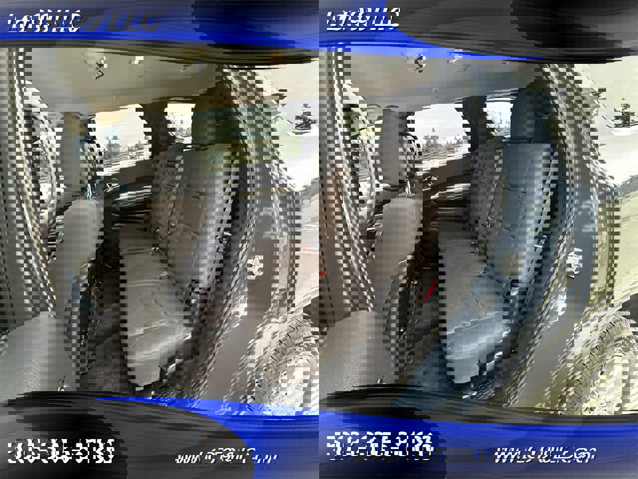 Used 2018 Dodge Durango SXT w/ 3rd Row Seating Group image 17