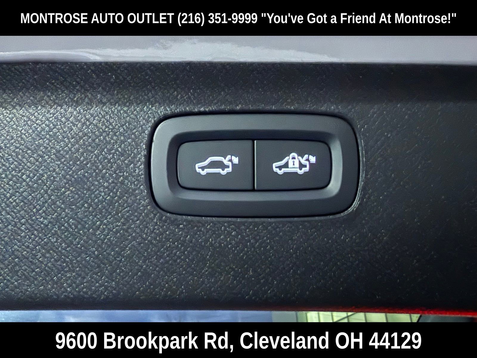 New 2026 Volvo XC90 B6 Ultra w/ Protection Package image 40