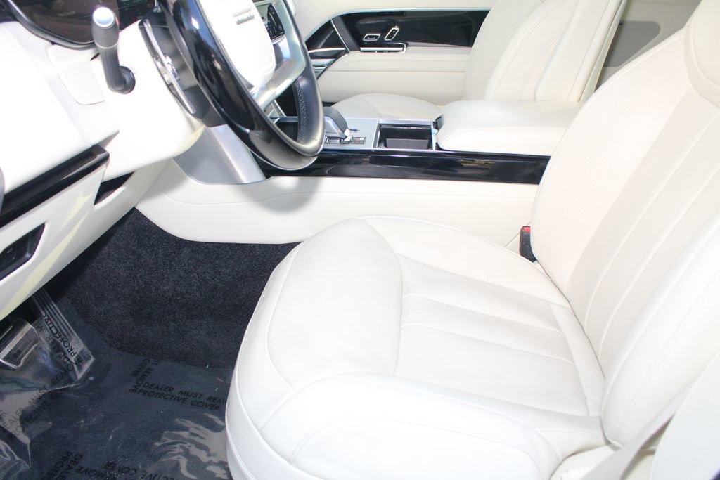 Used 2024 Land Rover Range Rover SE image 22
