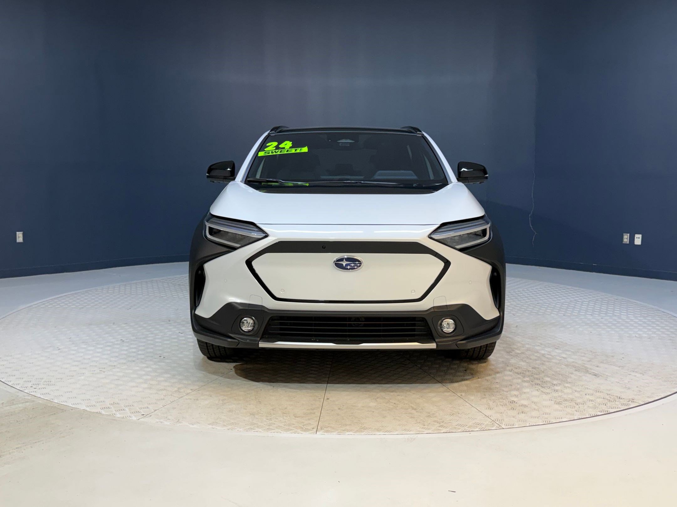 Used 2024 Subaru Solterra Touring w/ Touring Package image 6