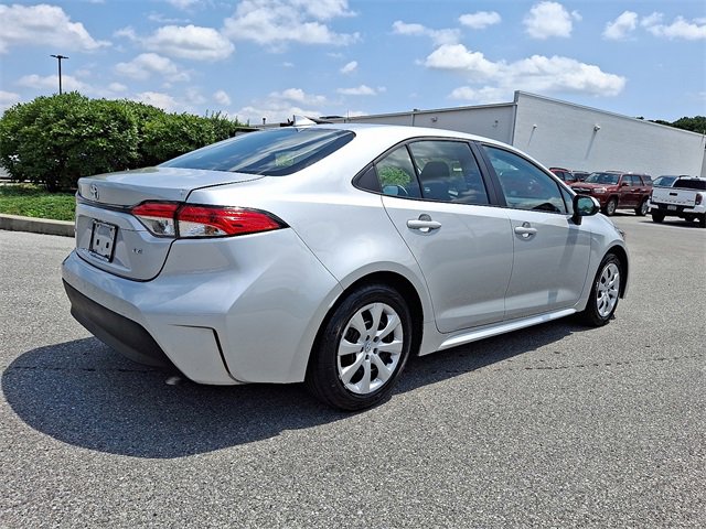 Used 2024 Toyota Corolla LE image 6