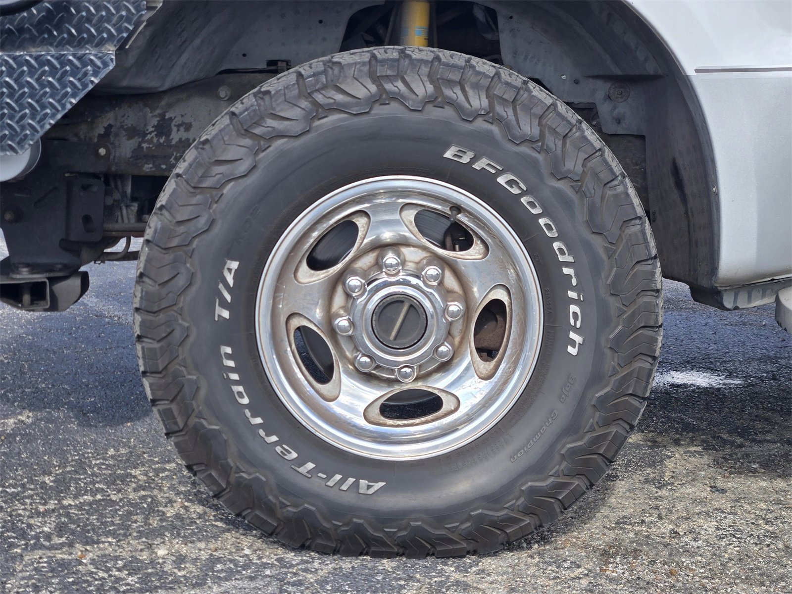 Used 2004 Ford F350 Lariat image 9