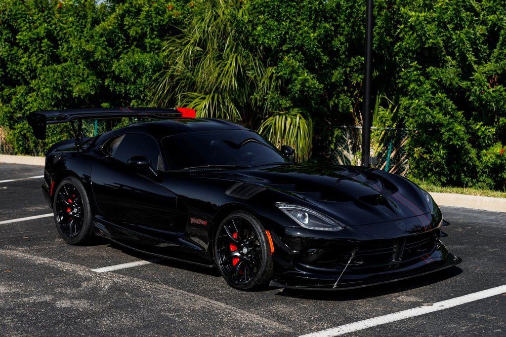 Used 2017 Dodge Viper GTC w/ ACR Package RWD image 2