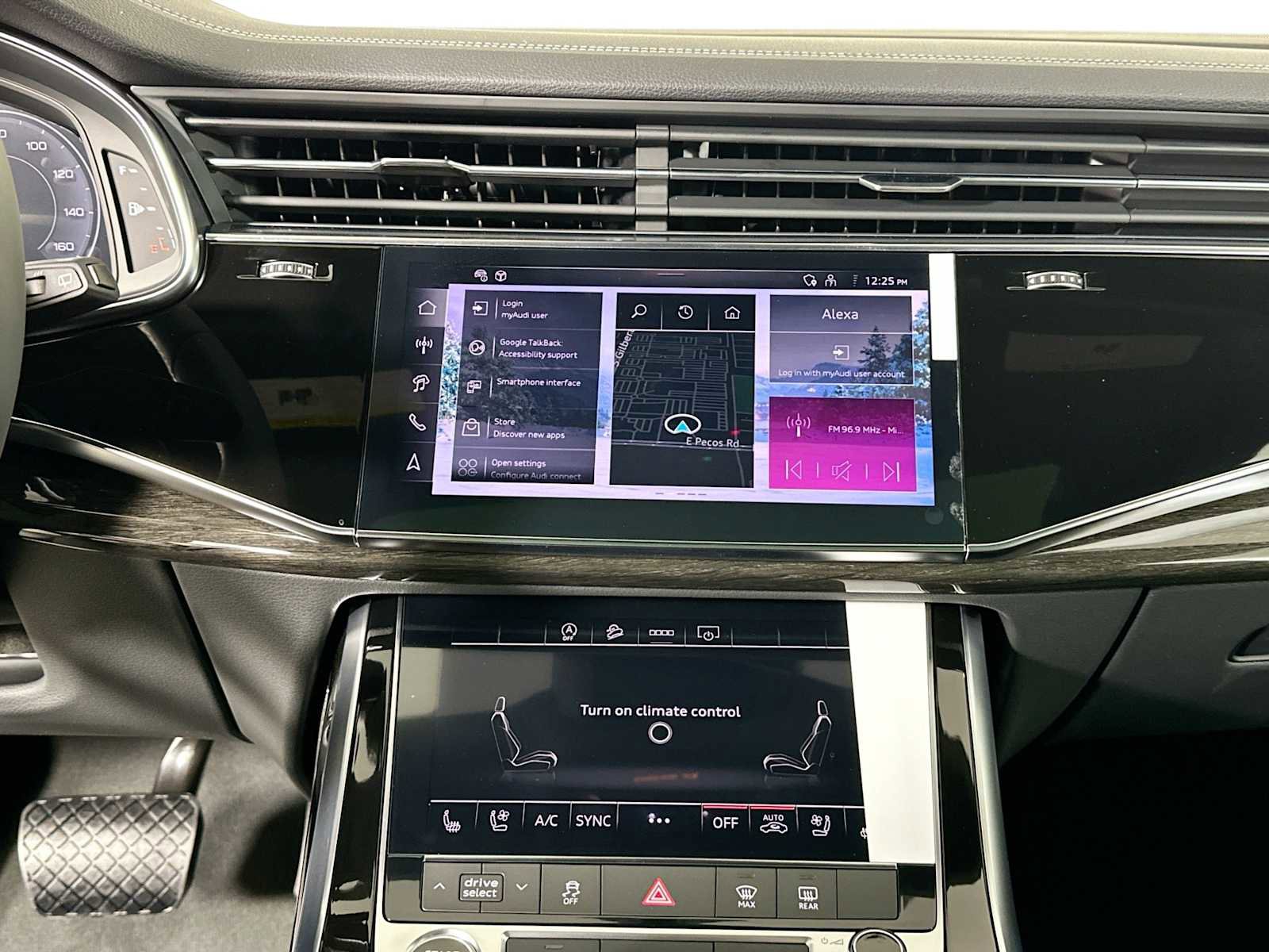 New 2025 Audi Q8 Premium Plus image 13