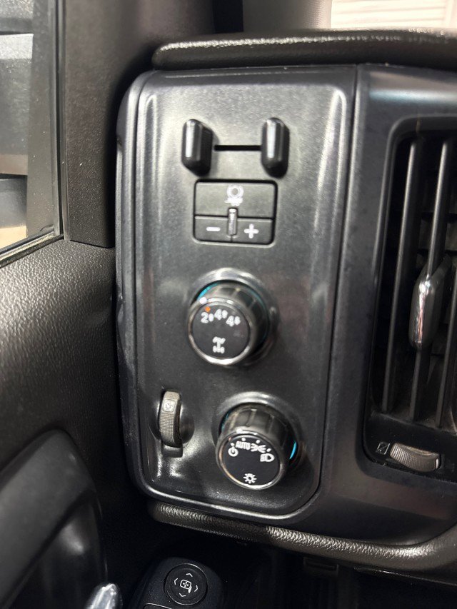 Used 2018 Chevrolet Silverado 2500 W/T w/ WT Fleet Convenience Package AWD/4WD image 23