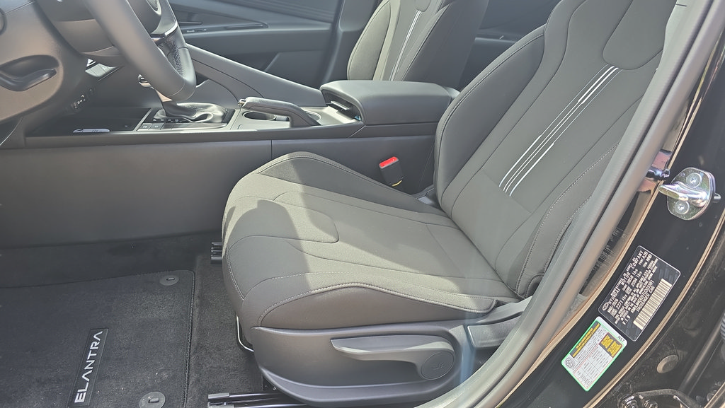New 2026 Hyundai Elantra Sport FWD image 14