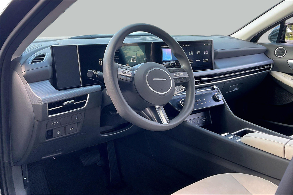 Used 2025 Hyundai Sonata SEL FWD image 4