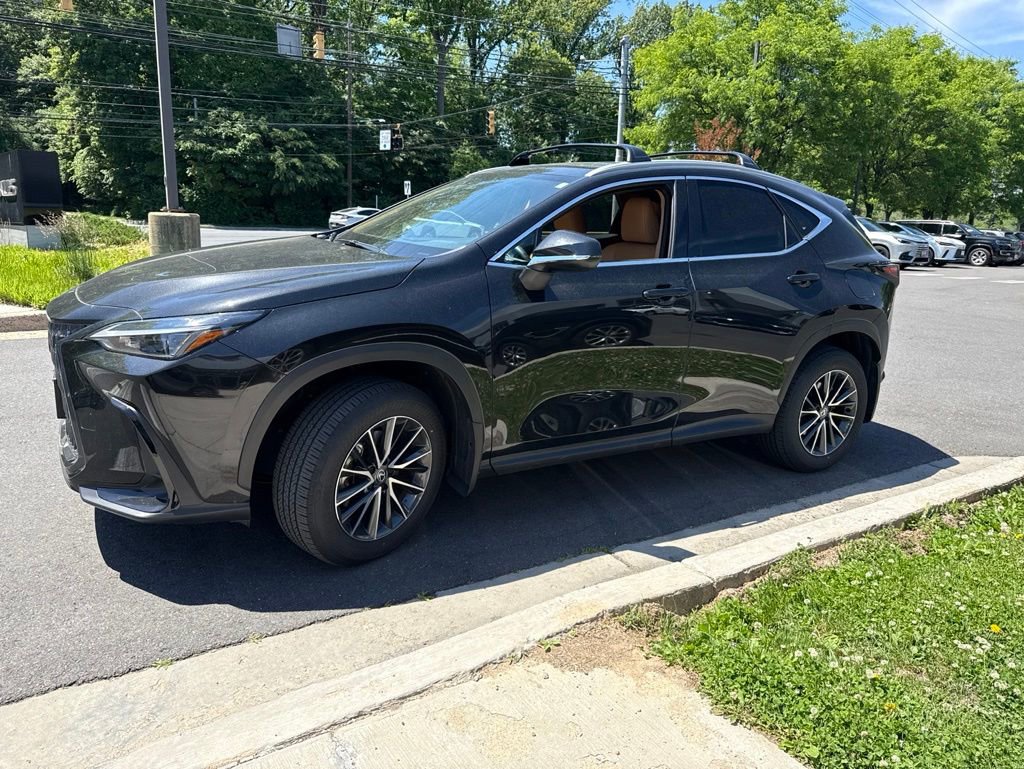 Certified 2025 Lexus NX 350h AWD image 4