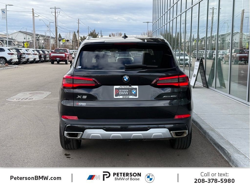 Used 2023 BMW X5 xDrive40i AWD/4WD image 4