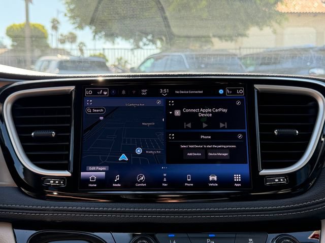 Used 2024 Chrysler Pacifica Limited FWD image 23