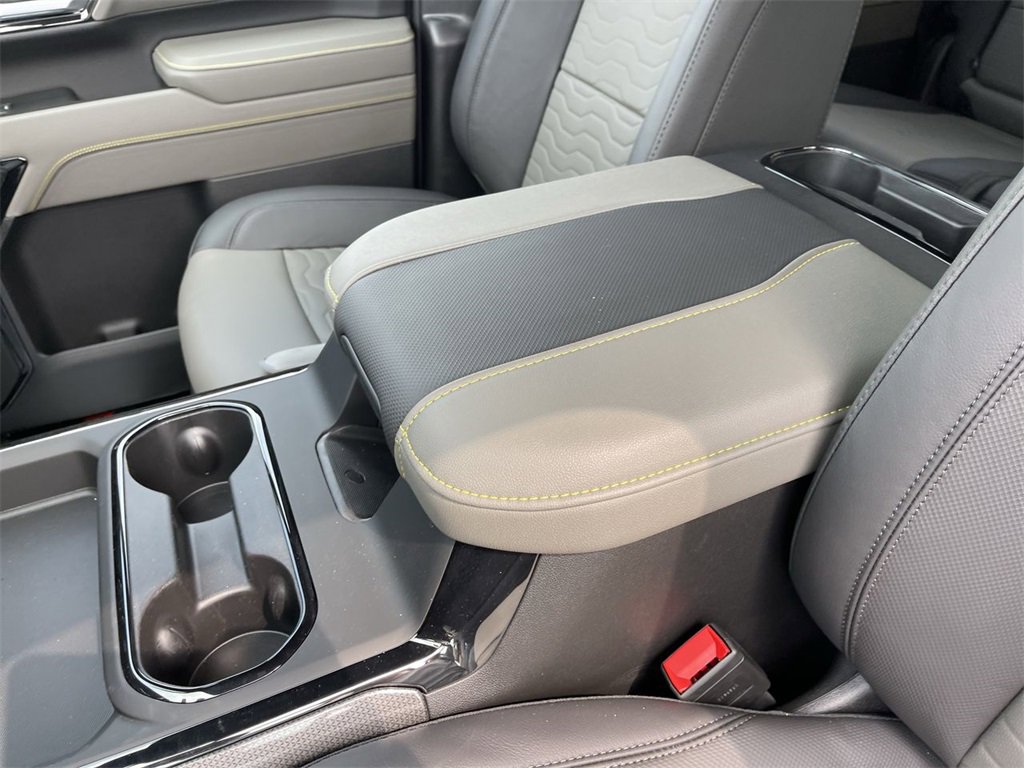 New 2025 Chevrolet Silverado 2500 ZR2 w/ Technology Package image 20