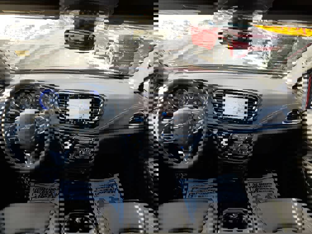 New 2026 Chrysler Pacifica Select image 16