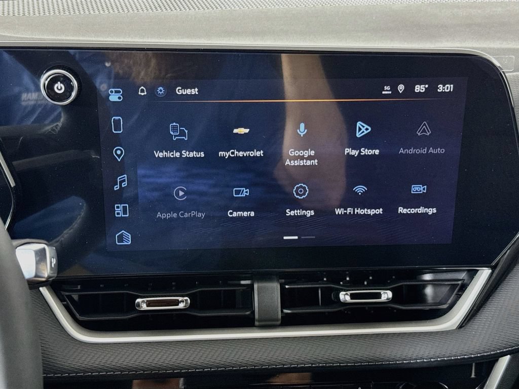 New 2027 Chevrolet Equinox LT w/ Safety and Technology Package FWD image 15