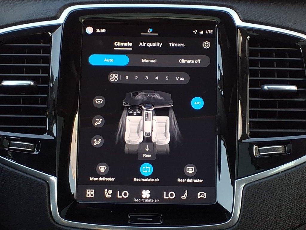 Certified 2023 Volvo XC90 B6 Plus w/ Protection Package AWD/4WD image 19