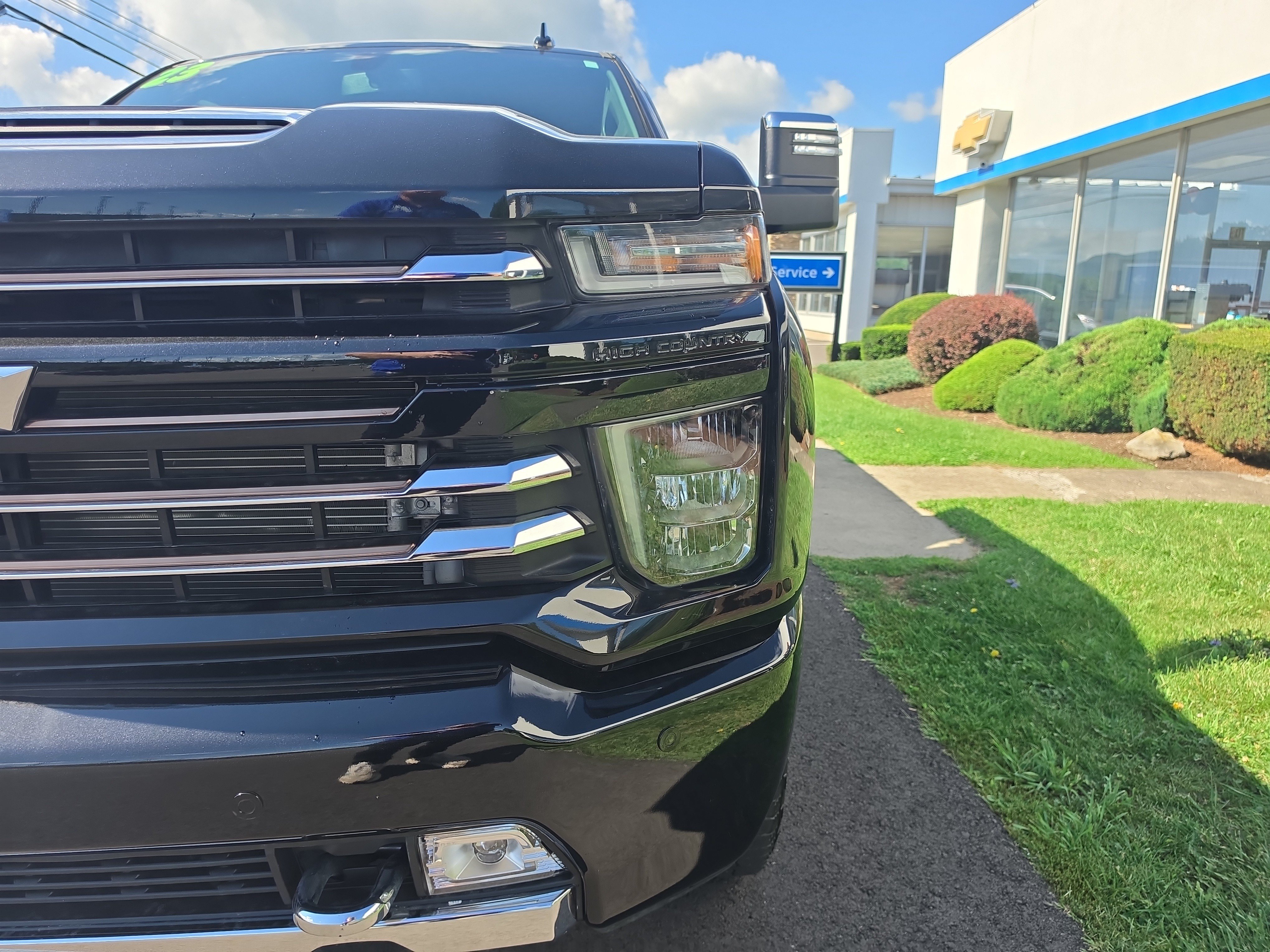 Used 2023 Chevrolet Silverado 3500 High Country w/ Z71 Off-Road Package AWD/4WD image 10