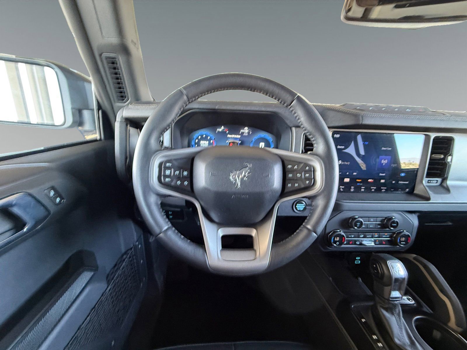 Certified 2025 Ford Bronco Badlands AWD/4WD image 17