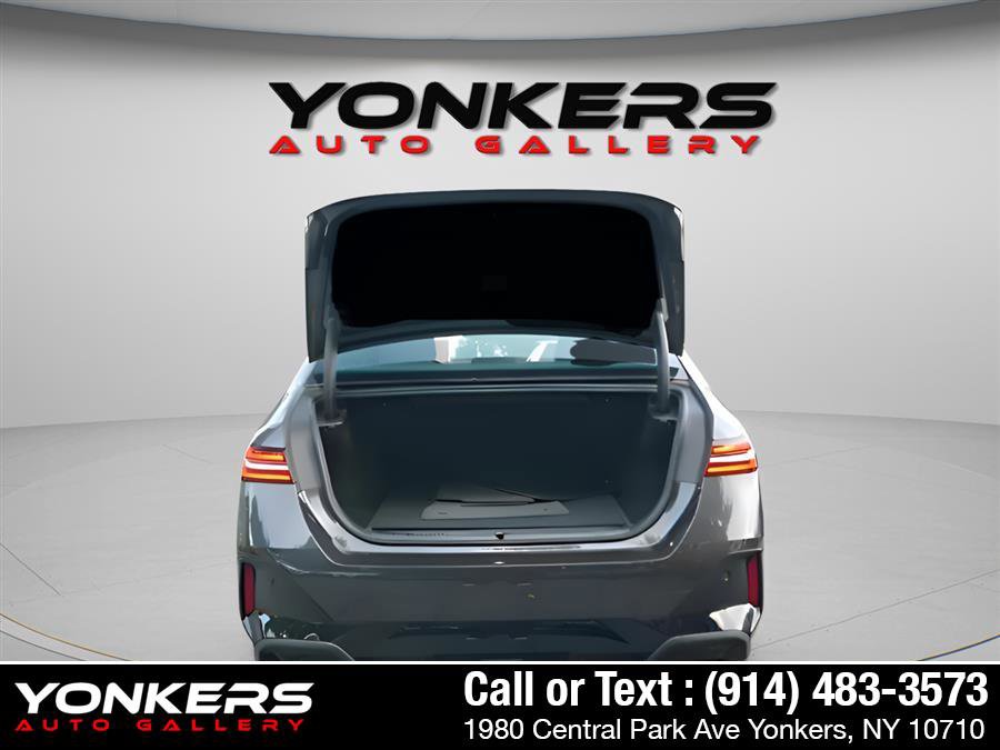 Used 2024 BMW 530i xDrive image 10