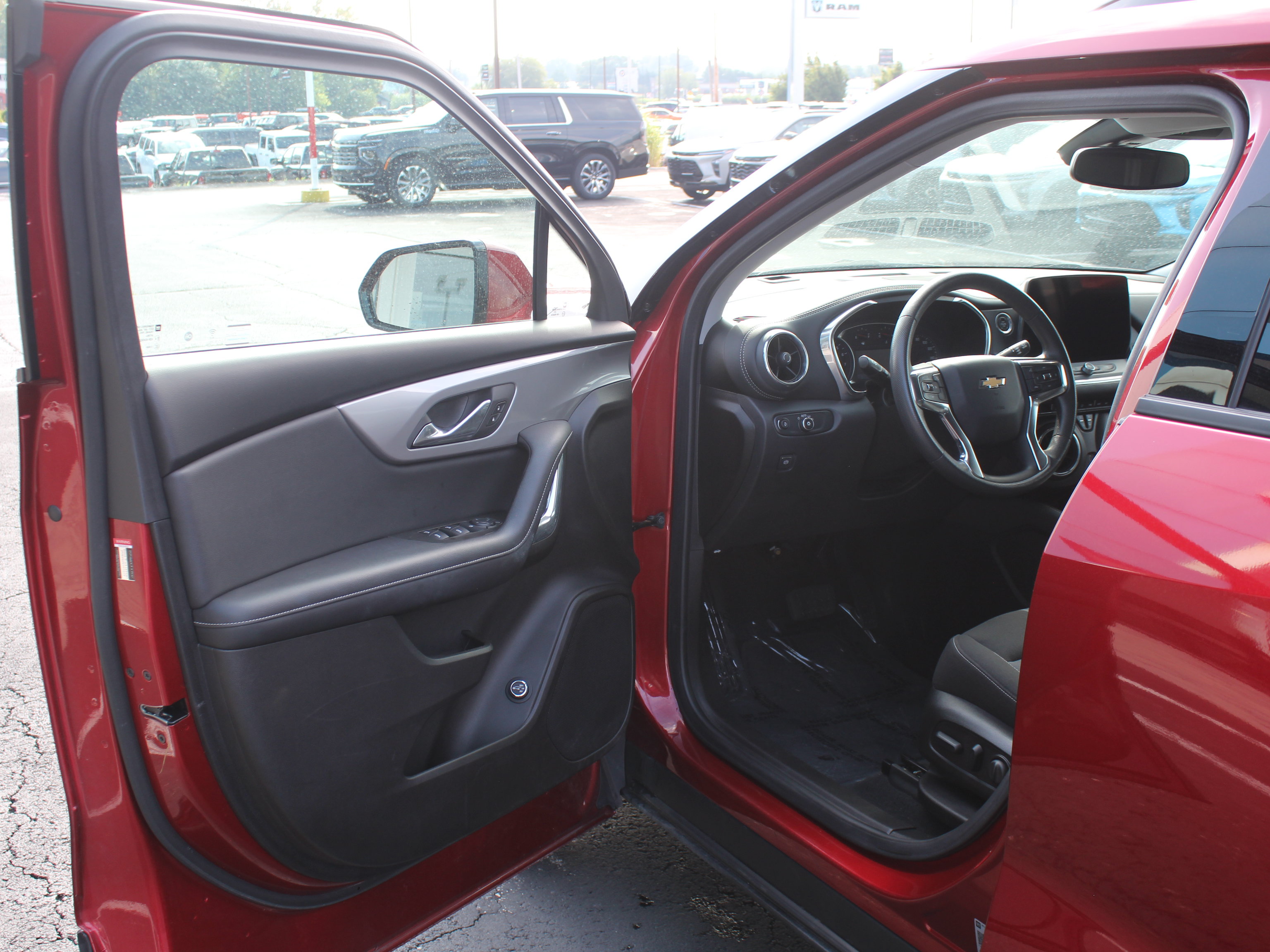 Used 2024 Chevrolet Blazer LT w/ Convenience Package AWD/4WD image 12