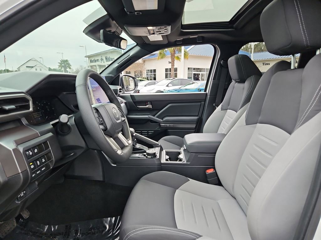 Used 2025 Toyota Tacoma TRD Off-Road image 24