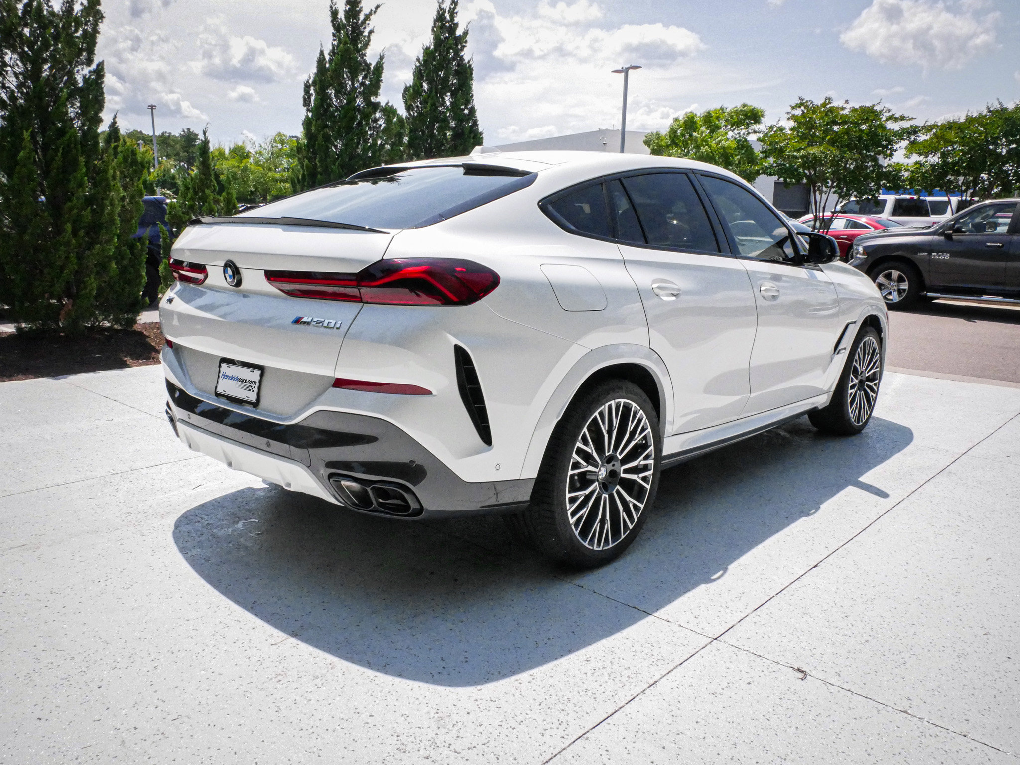 Used 2024 BMW X6 M60i AWD/4WD image 10