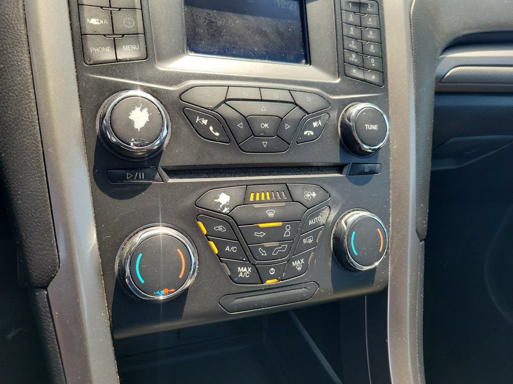 Used 2018 Ford Fusion S FWD image 31