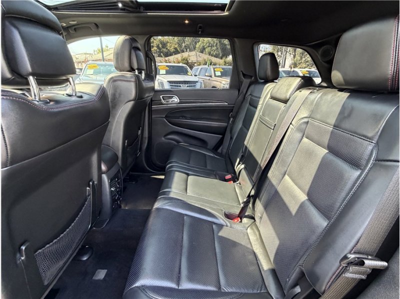 Used 2018 Jeep Grand Cherokee Trailhawk w/ Trailhawk Luxury Group image 22