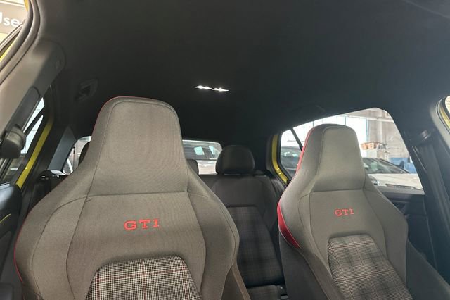 Used 2023 Volkswagen GTI 40th Anniversary Edition FWD image 20