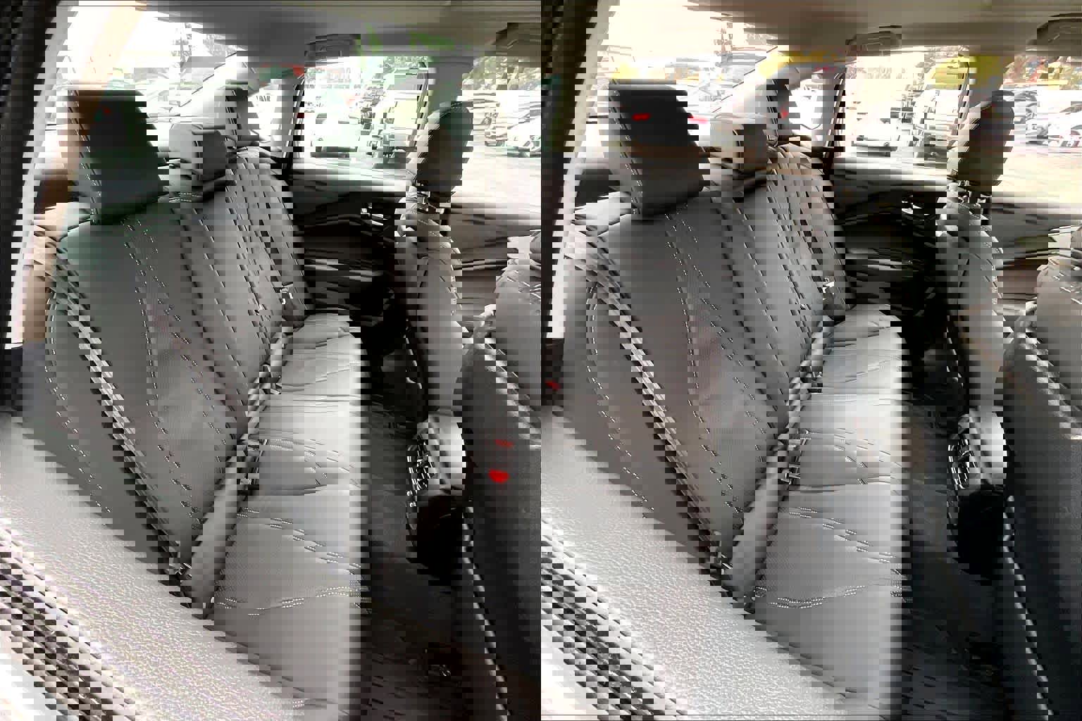 Used 2025 Acura TLX w/ Technology Package image 28