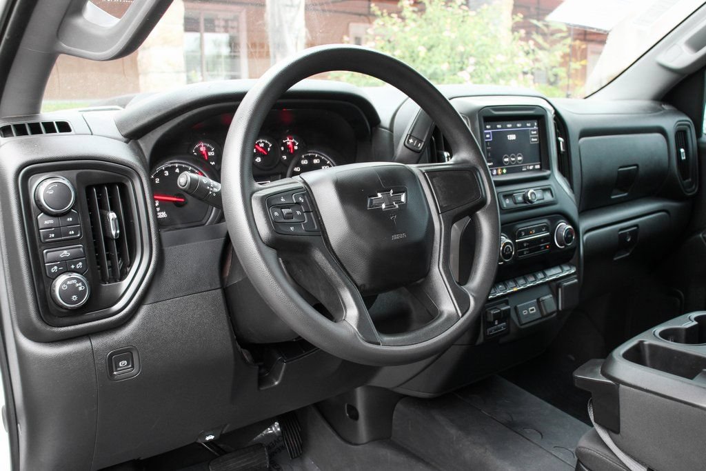 Used 2024 Chevrolet Silverado 1500 Custom Trail Boss AWD/4WD image 16
